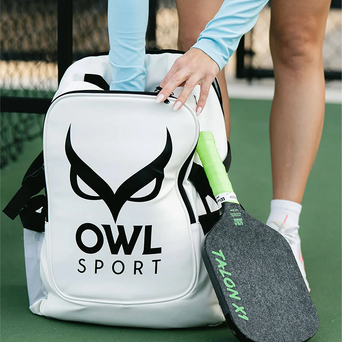Owl Flight Pro Tour Premium Backpack - Image 3